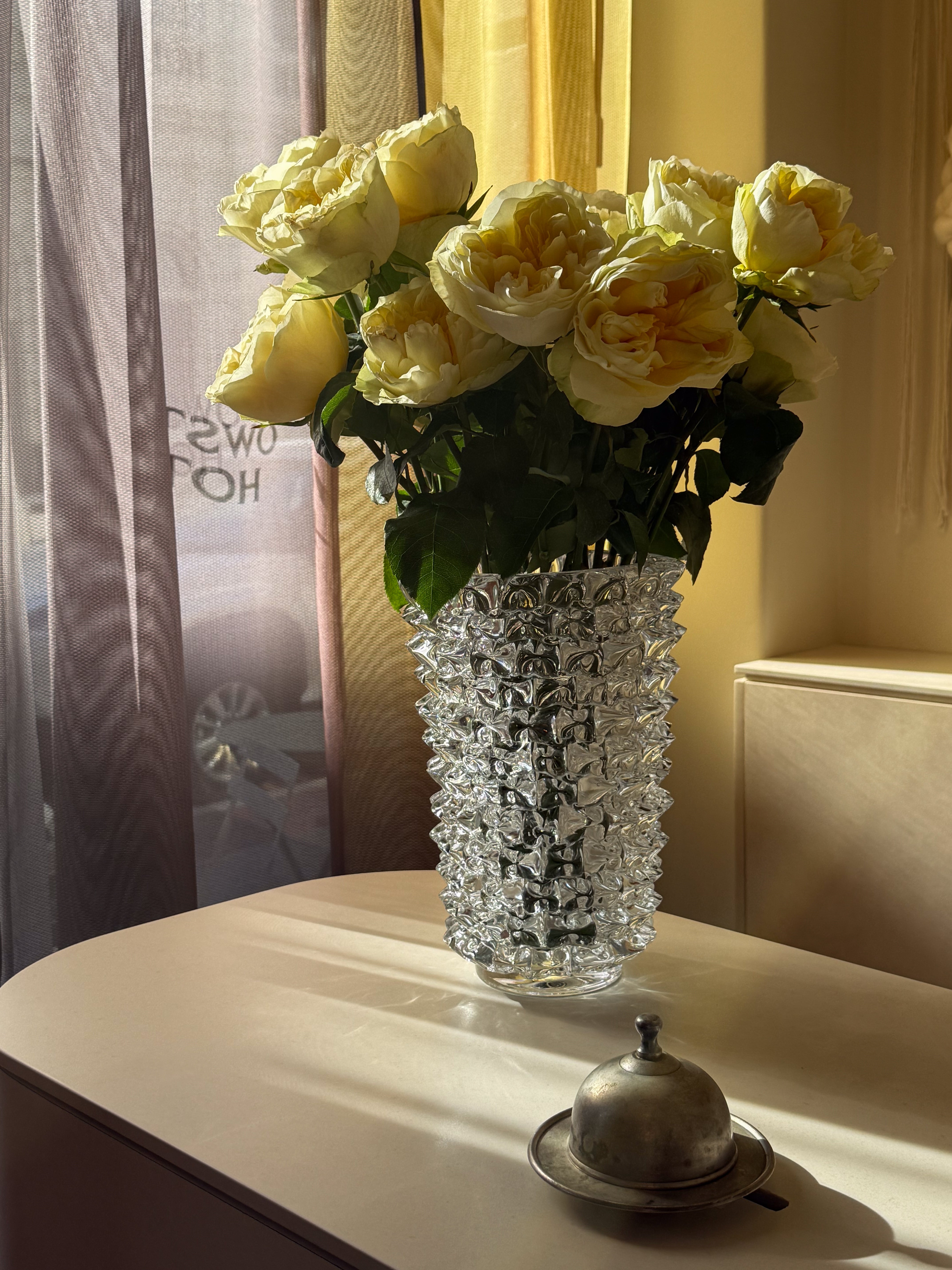 SOLENNE VASE IN CLEAR